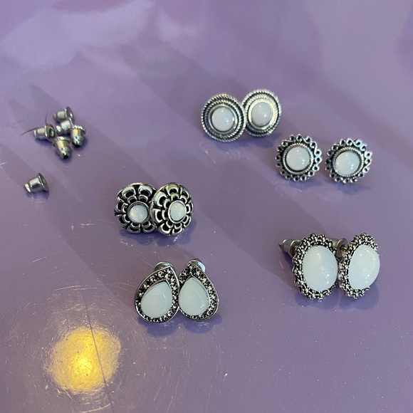 NEW!💙💎OPAL LOOK! ANTIQUE DESIGN!💎💙SET 5 PAIRS BEAUTIFUL SILVER LOOK EARRINGS - Picture 3 of 6